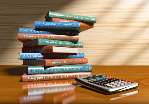 Algebra Textbooks: An Overview